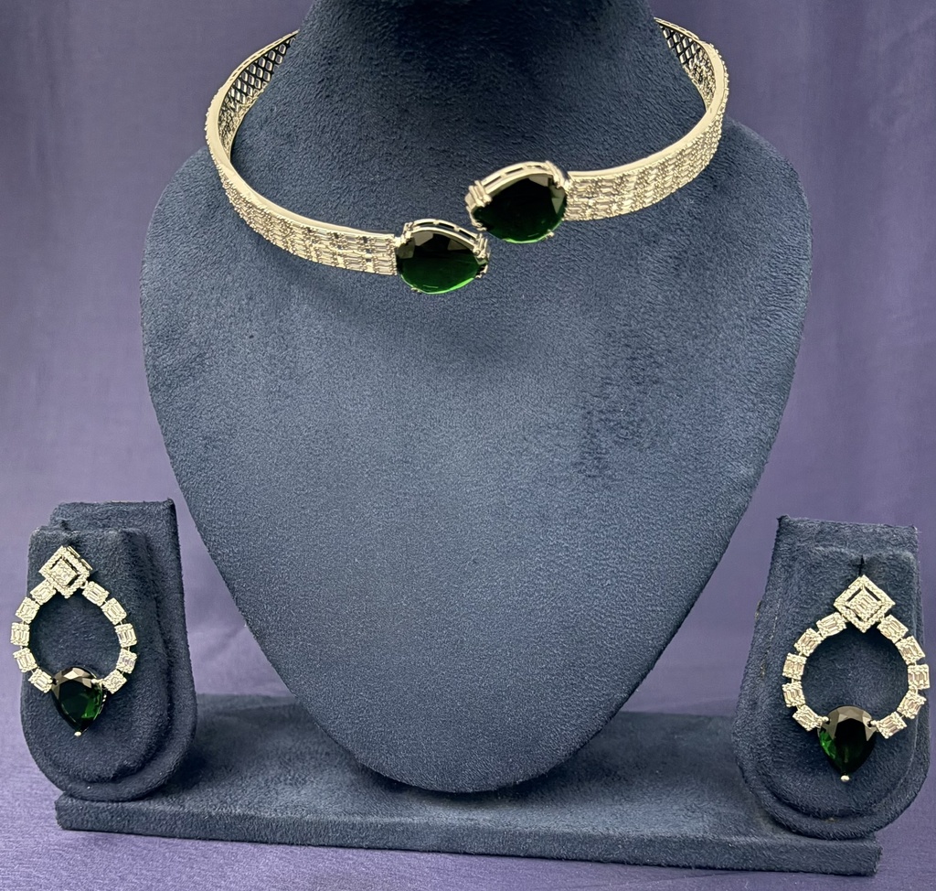[N-PR-R-GR-173] Emerald Royale Hasli Set